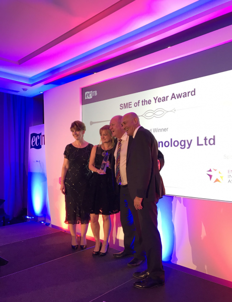 Glen Lancaster and Angela Bedford of Thyson Technology Ltd. collect SME of the Year 2017 at the ECITB Training and Development Awards